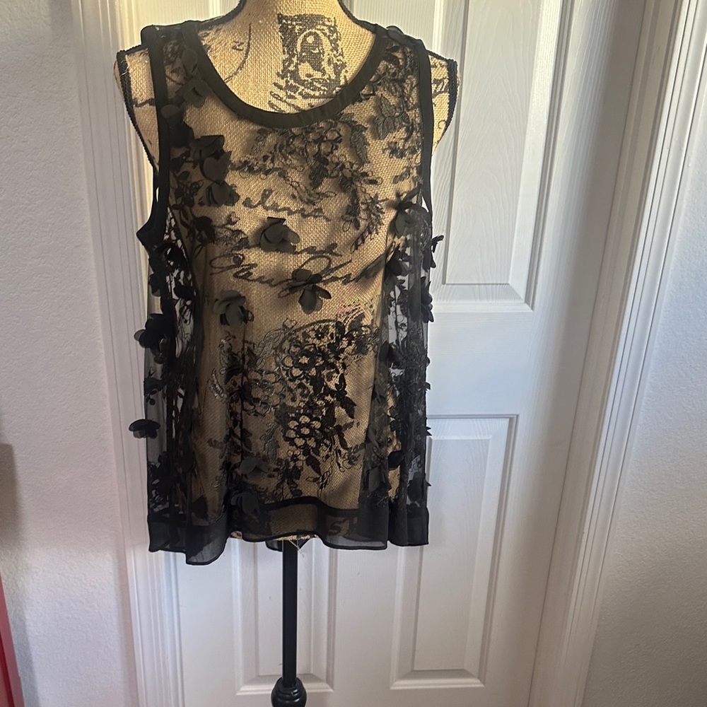 NWT bebe Black Floral Lace Overlay Blouse